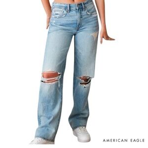 SOLD- NWT AE Ripped Low-Rise Baggy Straight Jean